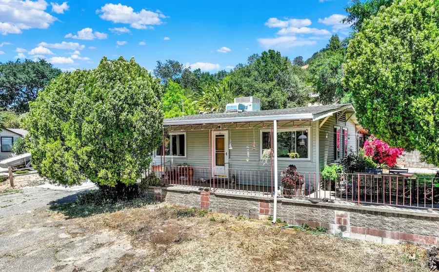 348 Vine Street, Vacaville, CA 95688 - #3