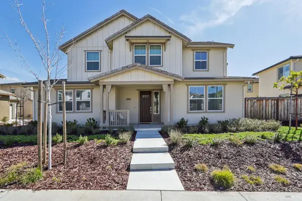 2464 Lake Club Drive, Fairfield, CA 94533