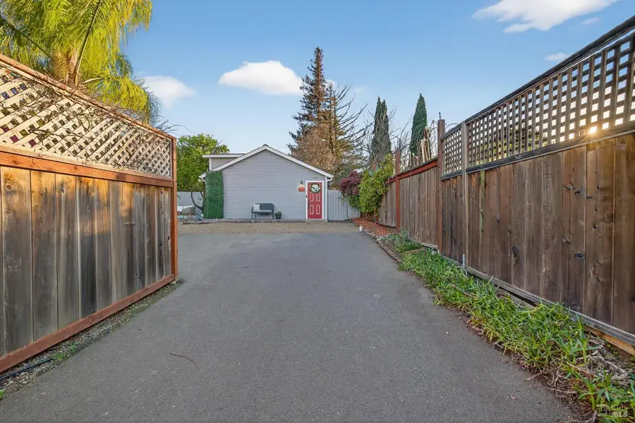 16 7th Street, Petaluma, CA 94952 - #2