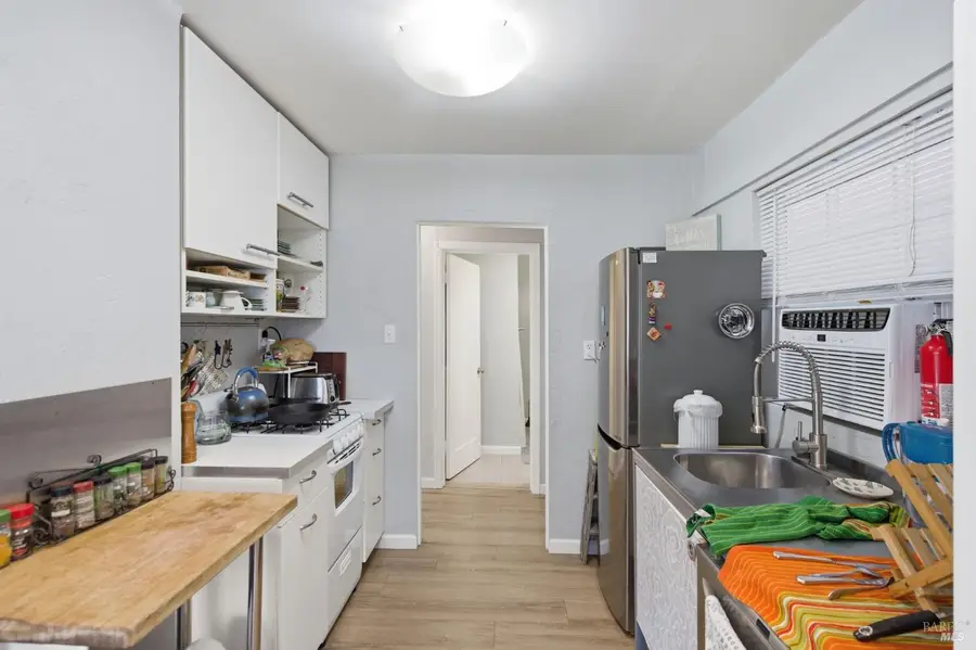 2 Florence Avenue, San Anselmo, CA 94960 - #3