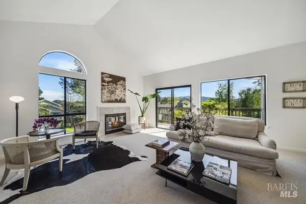 118 Eucalyptus Knoll Street, Mill Valley, CA 94941