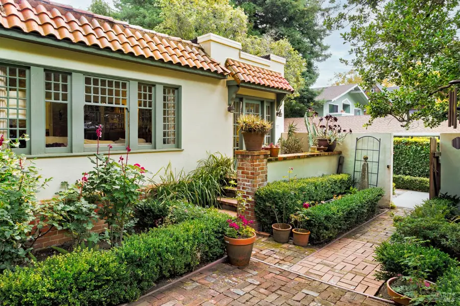 177 Miller Avenue, Mill Valley, CA 94941 - #2