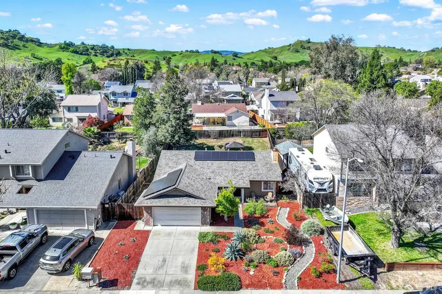 597 Tipperary Drive, Vacaville, CA 95688 - #2