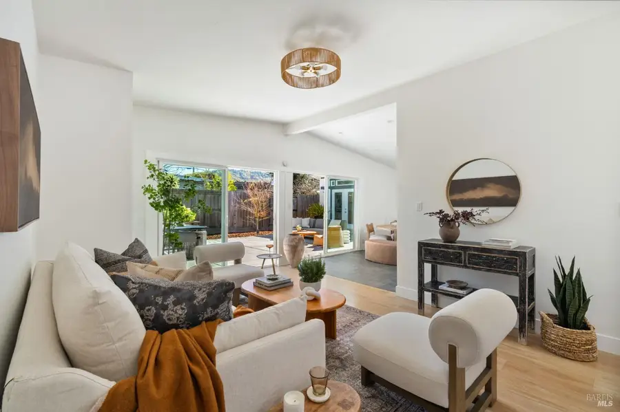 826 Vendola Drive, San Rafael, CA 94903 - #3