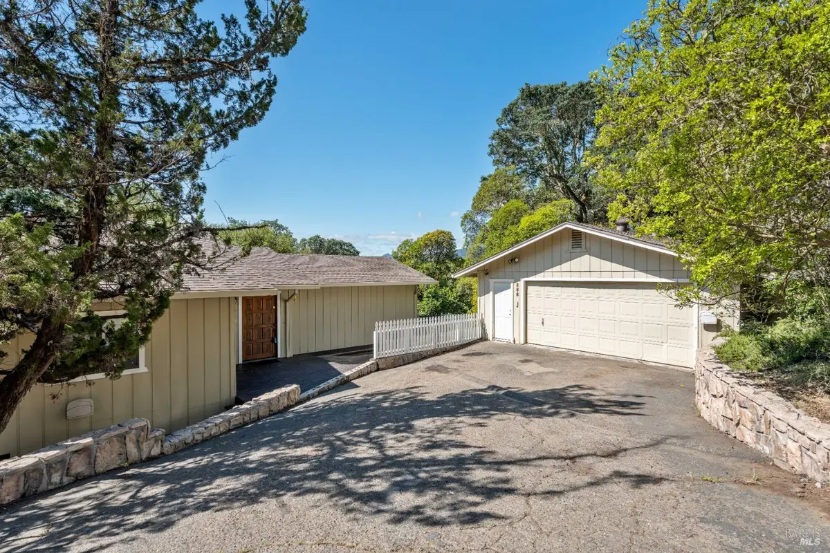 888 Watson Road, Ukiah, CA 95482 - #1
