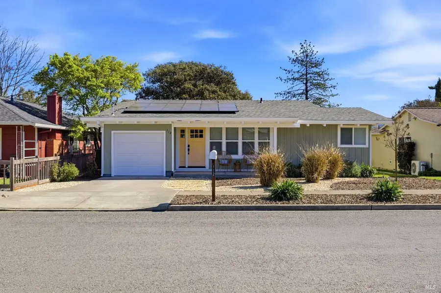 112 Roosevelt Street, Napa, CA 94558 - #2