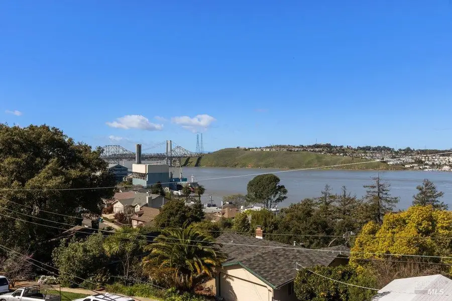 321 Alexander Street, Crockett, CA 94525 - #2