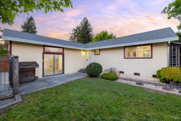 2331 Donna Maria Way, Santa Rosa, CA 95401