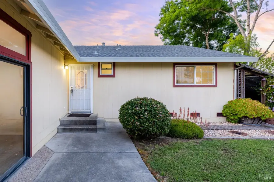 2331 Donna Maria Way, Santa Rosa, CA 95401 - #2