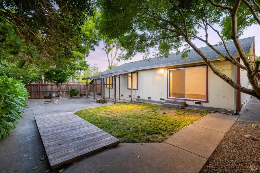 2331 Donna Maria Way, Santa Rosa, CA 95401 - #3