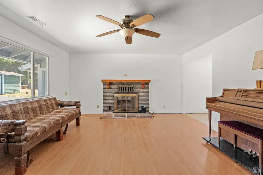 411 Milani Drive, Ukiah, CA 95482 - #2