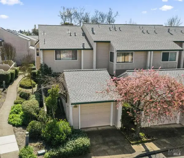 2142 Chianti Drive, Santa Rosa, CA 95403