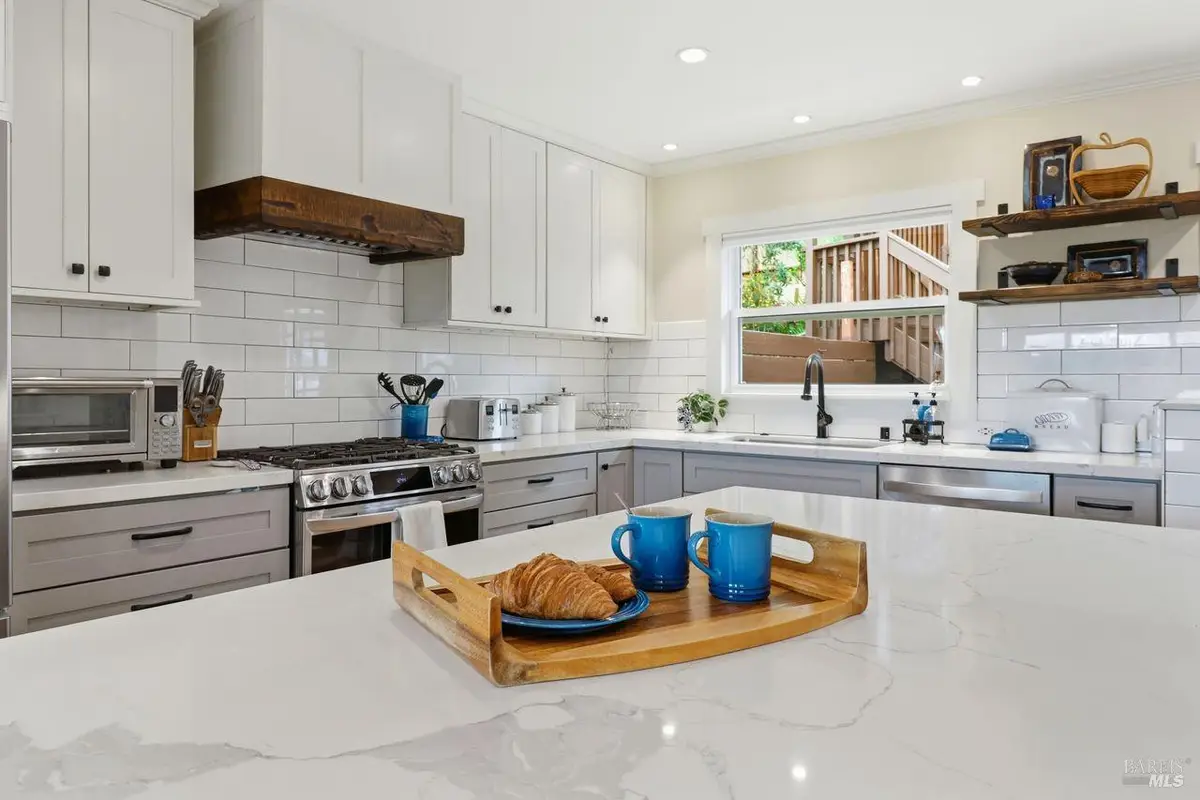 54 Manzanita Avenue, Novato, CA 94945 - #1