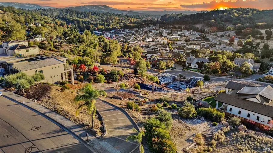 3640 Crown Hill Drive, Santa Rosa, CA 95404 - #2