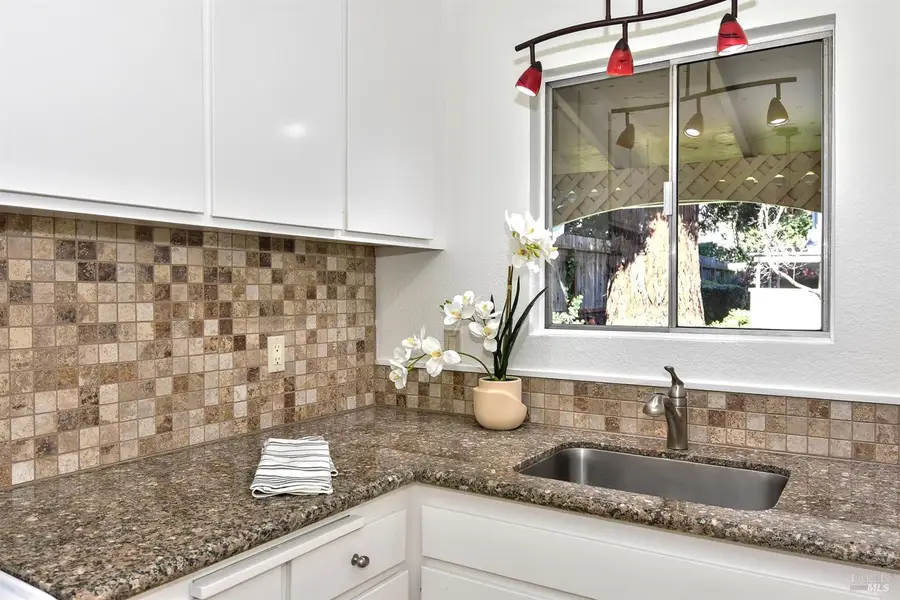 111 Acorn Drive, Petaluma, CA 94952 - #3