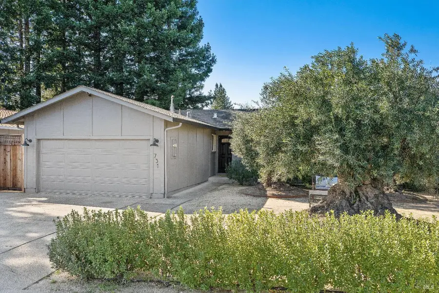 731 5th Street E, Sonoma, CA 95476 - #2