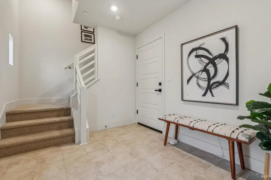 317 Verandah Avenue, Novato, CA 94945 - #3