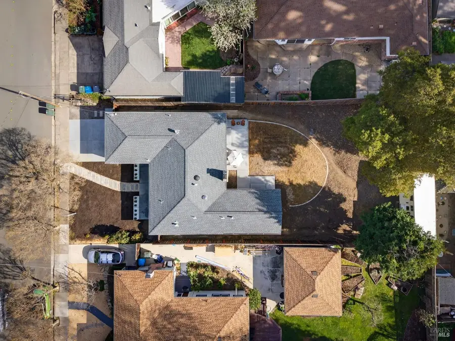 2034 Augustan Avenue, Santa Rosa, CA 95404 - #2