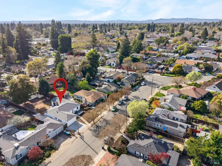 2034 Augustan Avenue, Santa Rosa, CA 95404 - #3