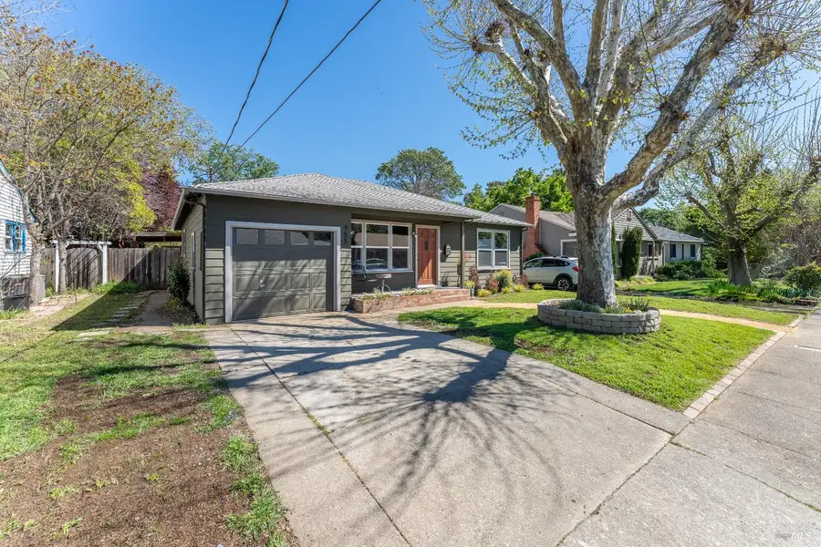 955 N Pine Street, Ukiah, CA 95482 - #3