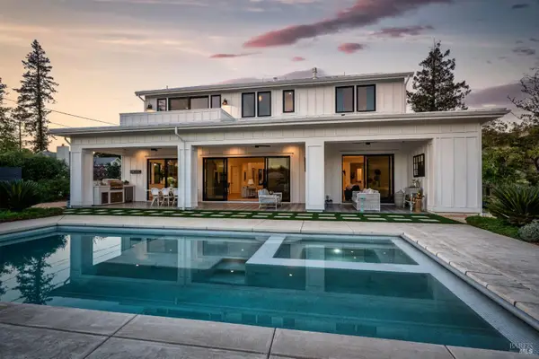 16 Upland Road, St. Helena, CA 94574