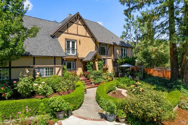4038 E 3rd Avenue, Napa, CA 94558