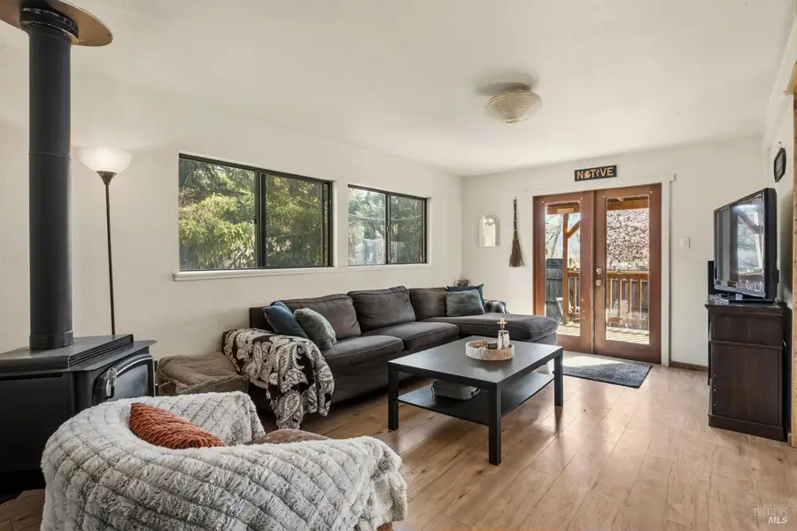 44250 Lakeview Avenue, Laytonville, CA 95454 - #3