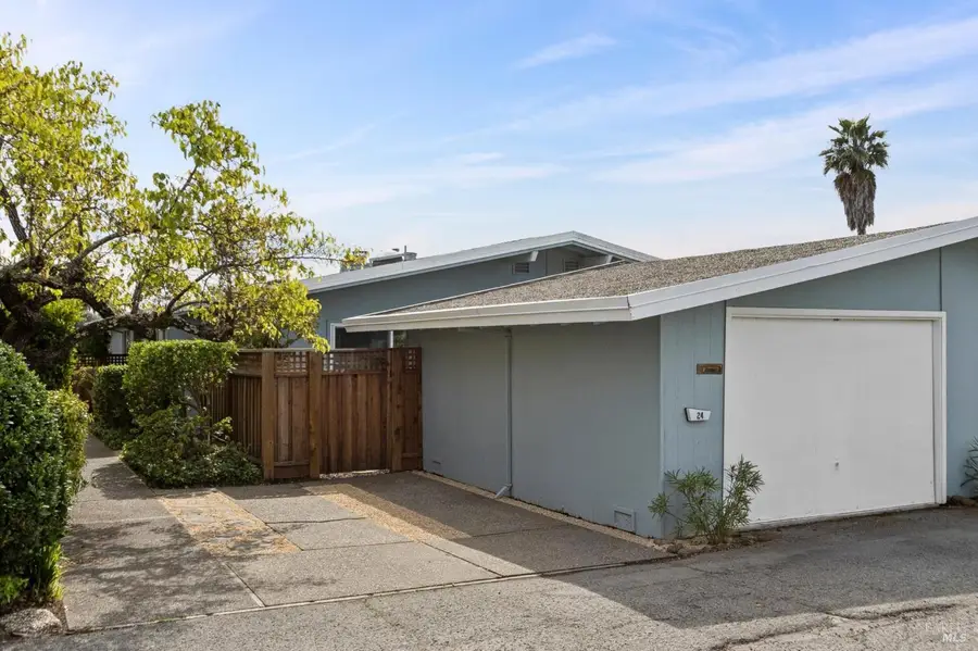 24 Porto Bello Drive, San Rafael, CA 94901 - #2