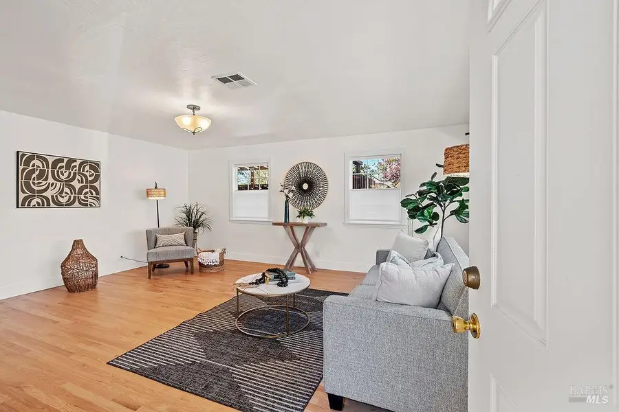 201 Triplett Drive, Cloverdale, CA 95425 - #2