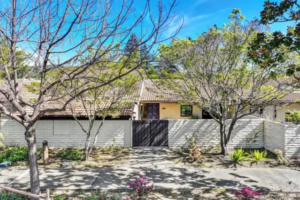 22 Fairways Drive, Napa, CA 94558