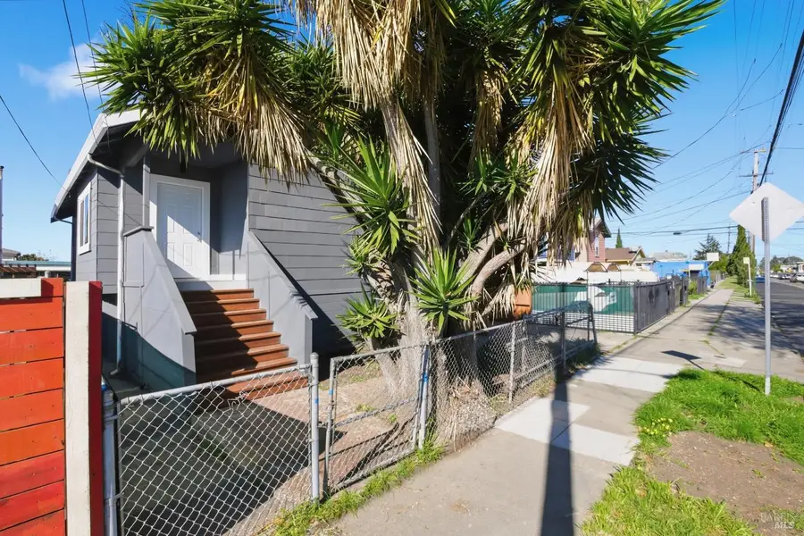8825 D Street, Oakland, CA 94621 - #3
