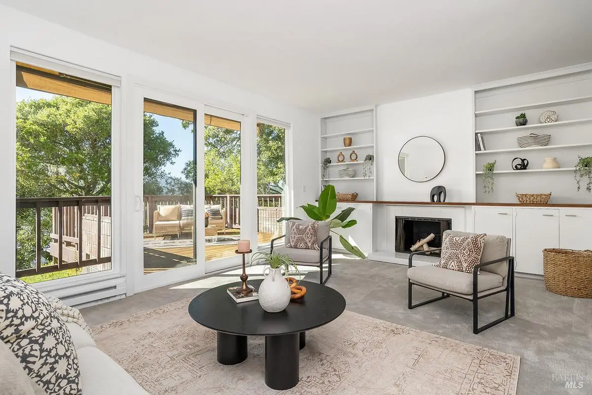 60 Corte Oriental, Greenbrae, CA 94904 - #1