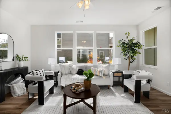 2042 Ravello Way, Santa Rosa, CA 95403