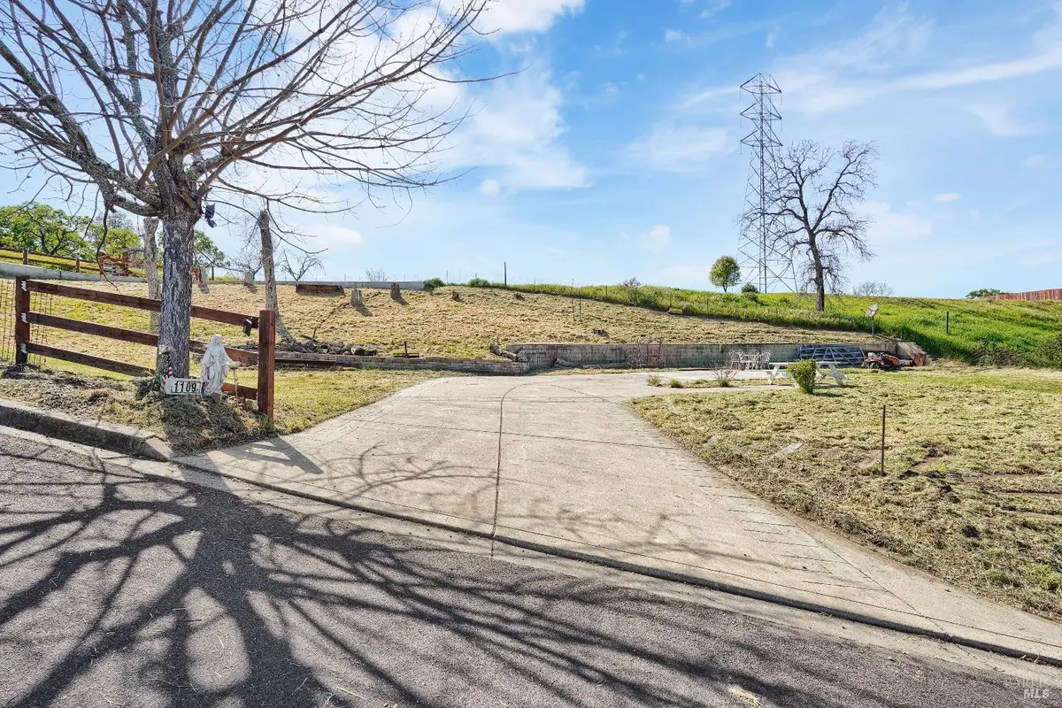 1109 Headlands Drive, Napa, CA 94558 - #1