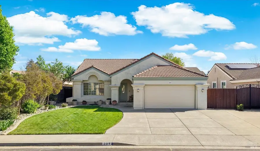 207 Laurelwood Way, Vacaville, CA 95687 - #3