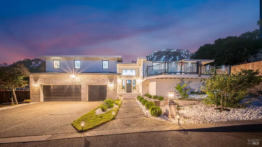 1081 Tamarisk Drive #A, Napa, CA 94559 - #2