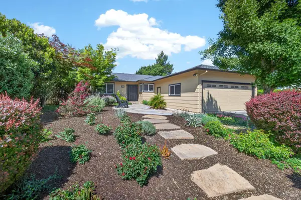 3329 Bonita Vista Lane, Santa Rosa, CA 95404