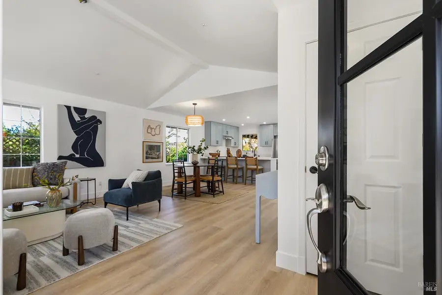 435 University Street, Healdsburg, CA 95448 - #2