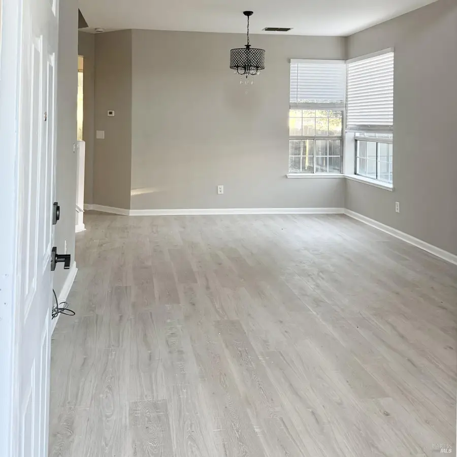 201 Yarrow Court, Suisun City, CA 94585 - #3