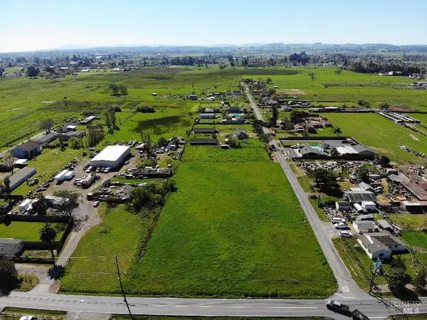 3850 Primrose Avenue, Santa Rosa, CA 95407