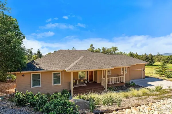 5055 Carriage Lane, Santa Rosa, CA 95403