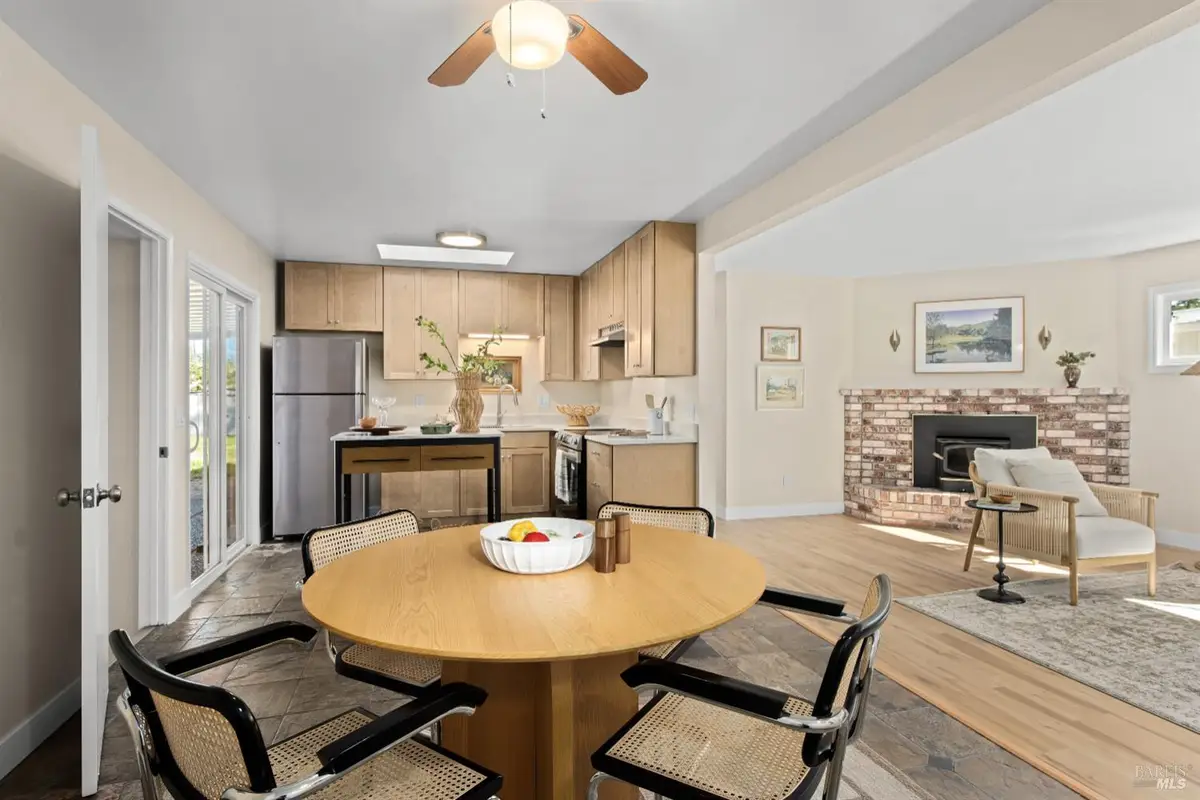 1521 Ditty Avenue, Santa Rosa, CA 95403 - #1