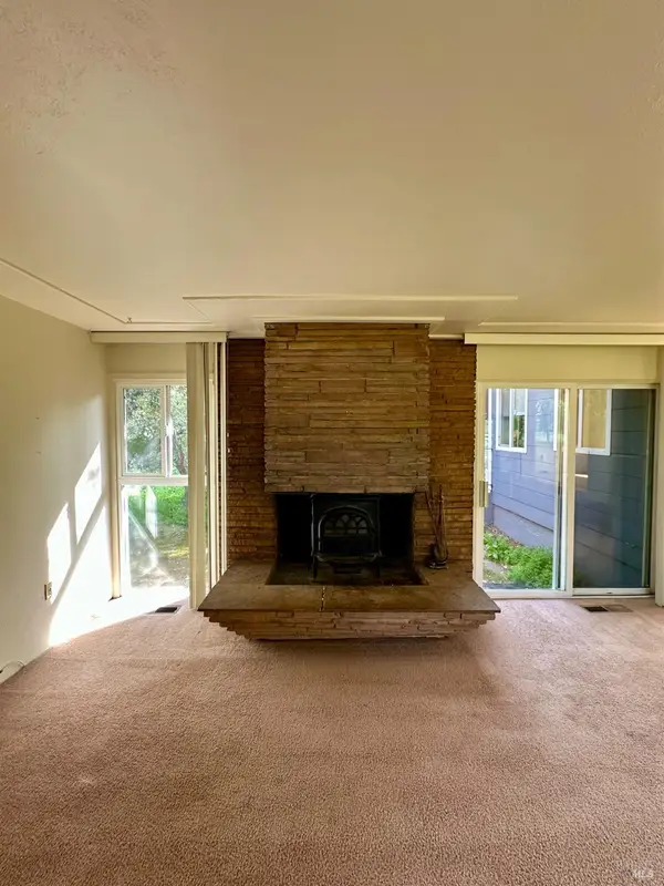 993 Champion Lane, Deer Park, CA 94576