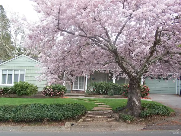 10 Donna Maria Way, Orinda, CA 94563