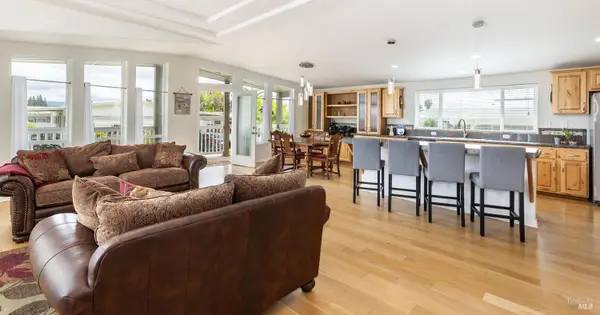 121 Cabana Drive, Napa, CA 94558