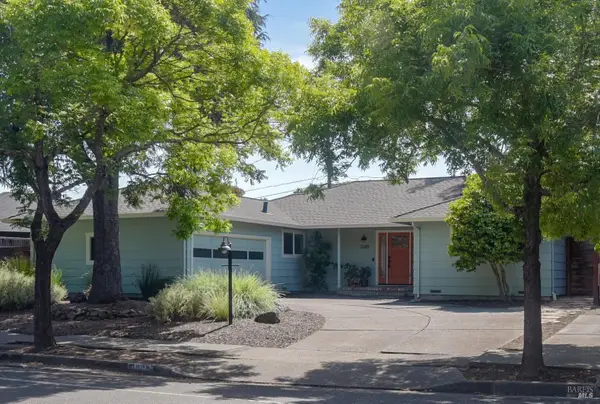 2009 Hidden Valley Drive, Santa Rosa, CA 95404