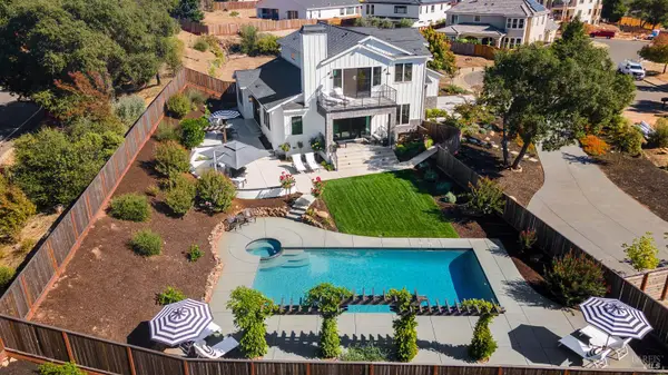 3724 Stanhope Court, Santa Rosa, CA 95404