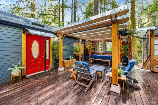 123 Redwood Avenue, Camp Meeker, CA 95419