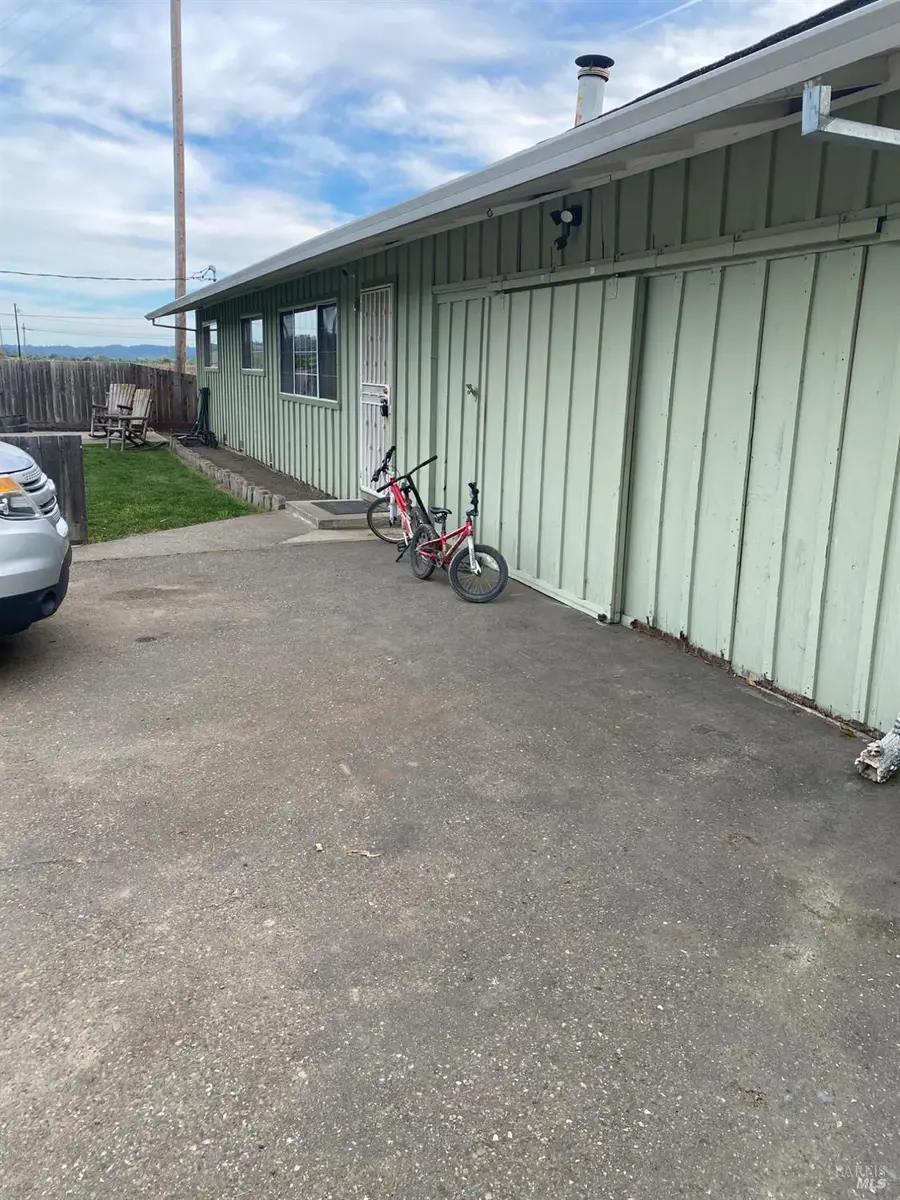 921 Valley Drive, Cloverdale, CA 95425 - #2