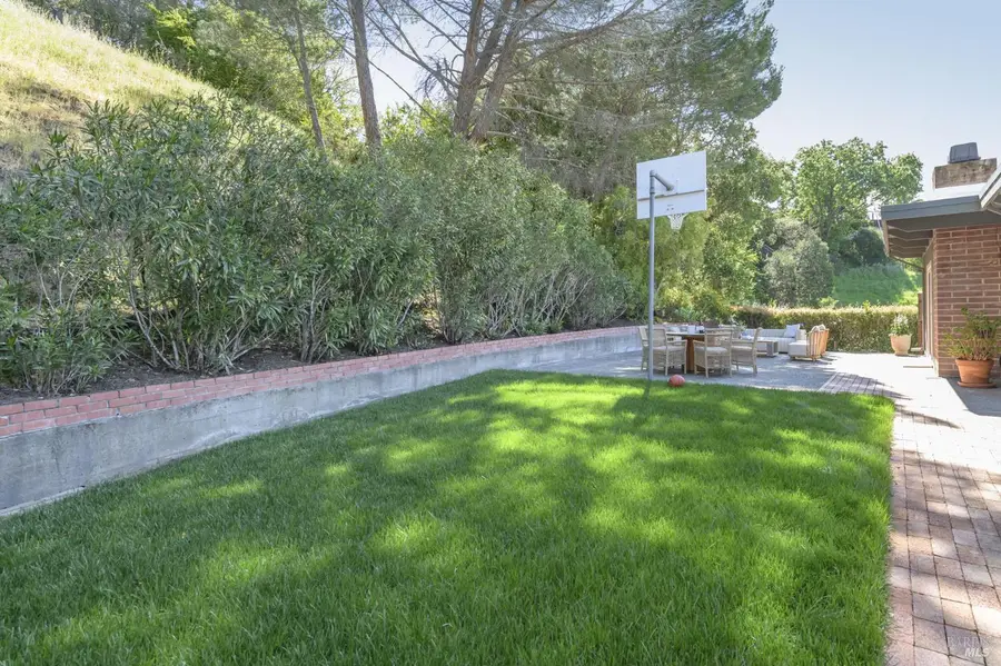 18 San Miguel Court, Fairfax, CA 94930 - #3